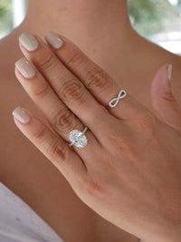 infinity ring, rings, ring, dainty rings, white gold rings, dainty white gold ring with diamonds, infinity ring with diamonds, waterproof infinity rings, infinity rings in miami, love ring, love rings, dainty love rings, birthday gifts, anniversary gifts, nice rings, cute rings, cute jewelry, jewelry website, tarnish free rings, tarnish free jewelry, shinny jewelry, cheap rings with diamonds, kesley fashion, rings that dont turn your finger green, trending jewelry, jewelry trending on instagram 