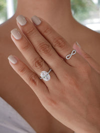 infinity ring, rings, ring, dainty rings, white gold rings, dainty white gold ring with diamonds, infinity ring with diamonds, waterproof infinity rings, infinity rings in miami, love ring, love rings, dainty love rings, birthday gifts, anniversary gifts, nice rings, cute rings, cute jewelry, jewelry website, tarnish free rings, tarnish free jewelry, shinny jewelry, cheap rings with diamonds, engagement rings,  trending jewelry, fine jewelry