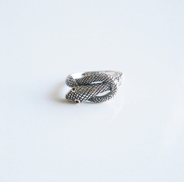 rings, mens rings, silver rings, 925 sterling silver rings, womens rings, fashion jewelry, size 12 rings, size 11 rings, size 10 rings, , designer  jewelry, fine jewelry, accessories trending on titkok, nice rings, cool jewelry, birthday gifts, anniversary gifts, snake jewelry, rings that dont turn green wirth water, waterproof rings, fine jewelry, white gold rings, big rings, kesley jewelry, affordable jewelry