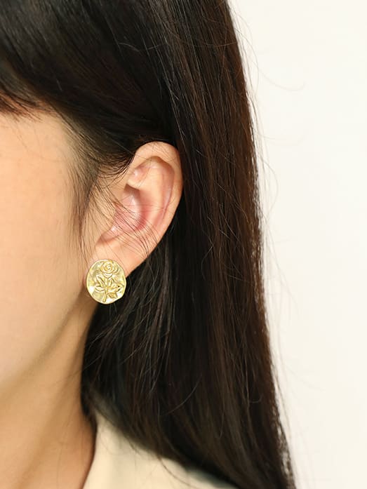 earrings, gold stud earrings, round stud earrings, statement stud earrings, rose earrings, flower earrings, gold plated earrings, hypoallergenic earrings, real sterling silver earrings, tannish free jewelry, tarnish free earrings, viral jewelry, viral earrings, popular earrings, big gold earrings studs, birthday gifts, anniversary gifts, fashion gifts, cute jewelry, nice jewelry, jewelry websites, kesley fashion, kesley jewelry, designer jewelry, luxury jewelry 