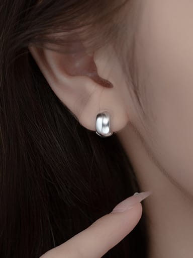 earrings, huggie earrings, chunky hoop earrings, chunky gold earrings, gold plated earrings, nice jewelry, real sterling silver jewelry, white gold hoop earrings, white gold chunky hoop earrings, waterproof chunky huggie earrings, 6mm earrings, tiny hoop earrings, classy earrings, classy jewelry, tight earrings, small hoop earrings, earrings for sensitive ears, cute earrings, cute jewelry, jewelry websites, kesley jewelry, kesley fashion