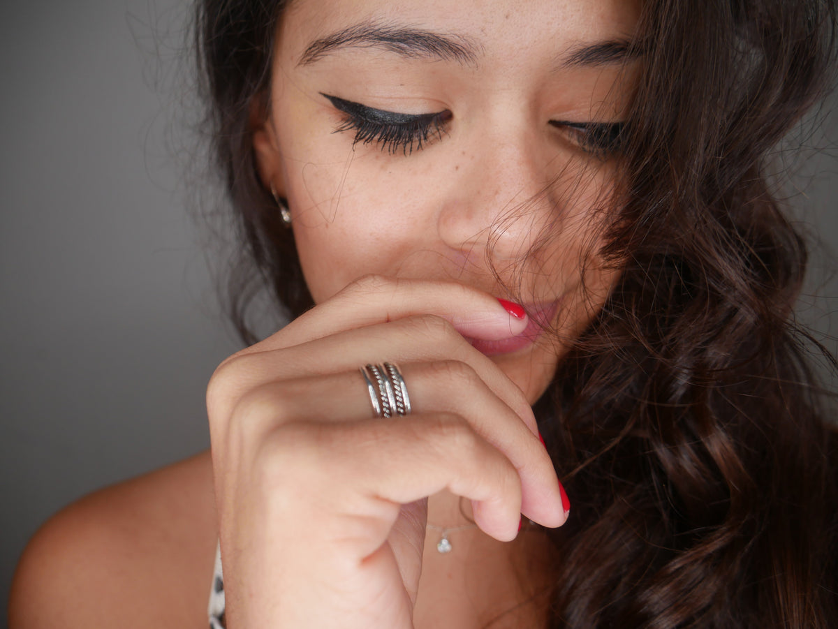 rings, silver rings, 925 rings, jewelry, fashion jewelry, statement rings, stack rings, designer jewelry, luxury rings, david yurman rings, david yurman jewelry, stack rings, thick rings, chunky rings, rings that dont turn green with water, waterproof rings, trending jewelry, statement rings, fashion jewelry, fine jewelry, white gold rings, christmas gifts, birthday gifts, anniversary rings, trending jewelry on tiktok, popular rings