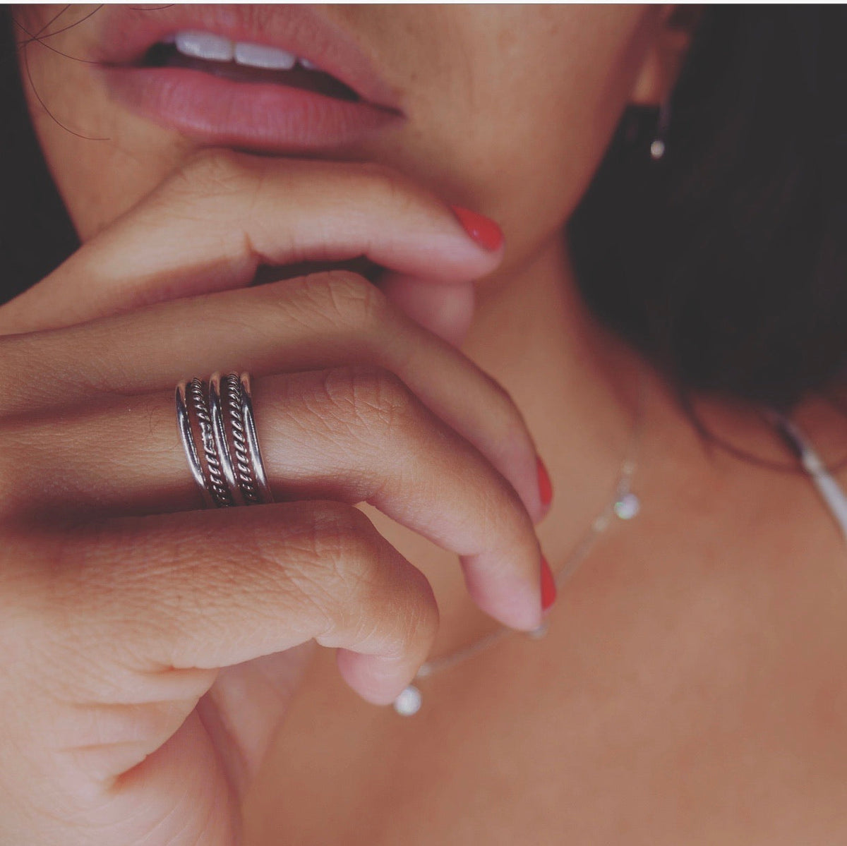 rings, silver rings, 925 rings, jewelry, fashion jewelry, statement rings, stack rings, designer jewelry, luxury rings, david yurman rings, david yurman jewelry, stack rings, thick rings, chunky rings, rings that dont turn green with water, waterproof rings, trending jewelry, statement rings, fashion jewelry, fine jewelry, white gold rings, christmas gifts, birthday gifts, anniversary rings, trending jewelry on tiktok, popular rings