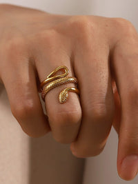 snake rings, gold snake rings, snake jewelry, trending accessories, fashion accessories, nice rings, cute rings, fashion rings, luxury jewelry, waterproof jewelry, waterproof rings, kesley fashion, kesley jewelry, trending accessories, waterproof rings, rings that dont rust, rings that dont turn green, waterproof jewelry, waterproof rings, kesley jewelry, kesley fashion, trending, viral jewelry, viral fashion, jewelry gift ideas, jewelry websites, viral jewelry
